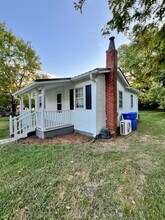 407 Dobson St in Kernersville, NC - Building Photo - Building Photo