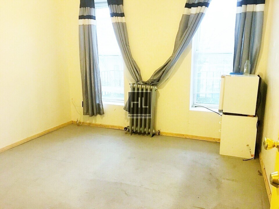 444 Halsey St-Unit -3A in Brooklyn, NY - Building Photo