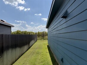 1104 Boons Creek St in Georgetown, TX - Building Photo - Building Photo