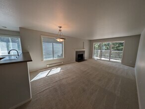16101 Bothell Everett Hwy in Mill Creek, WA - Building Photo - Building Photo