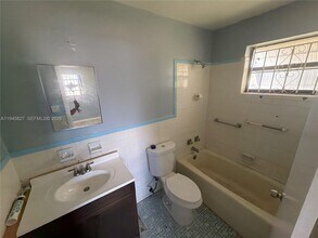 22192 SW 117th Ave in Goulds, FL - Building Photo - Building Photo