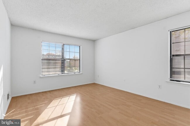 30 Voscek Ct, Unit 30 Voscek in Trenton, NJ - Building Photo - Building Photo