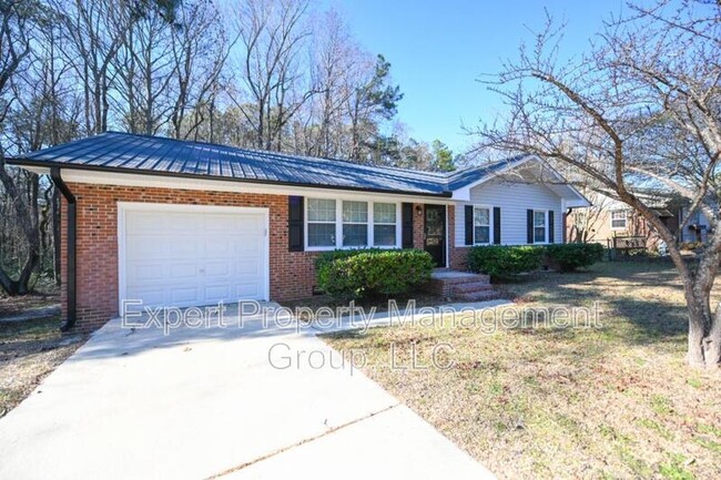 847 Durwood Dr in Fayetteville, NC - Building Photo - Building Photo