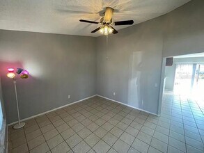 3325 Caldwell St in Deltona, FL - Building Photo - Building Photo