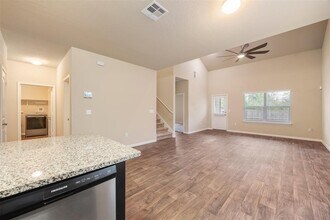 202 Orchard Ln in Kyle, TX - Building Photo - Building Photo