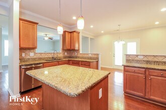 4609 Meadowside Terrace in High Point, NC - Building Photo - Building Photo