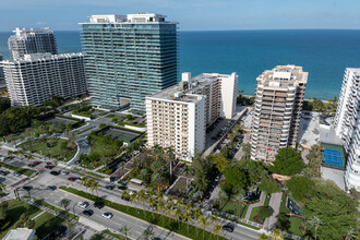 Plaza of Bal Harbour in Bal Harbour, FL - Building Photo - Building Photo