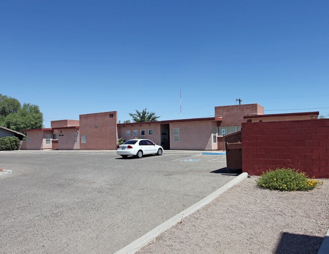 120 W Drachman St in Tucson, AZ - Foto de edificio - Building Photo