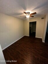 3502 Lodge Ln in Louisville, KY - Building Photo - Building Photo