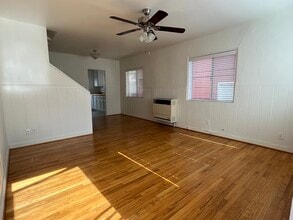 121 W Islay St in Santa Barbara, CA - Building Photo - Building Photo