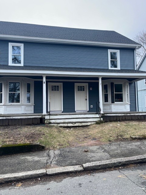 19 Davis St, Unit 1 in Woburn, MA - Building Photo - Building Photo