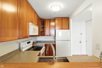 720 W Gordon Terrace in Chicago, IL - Foto de edificio - Building Photo