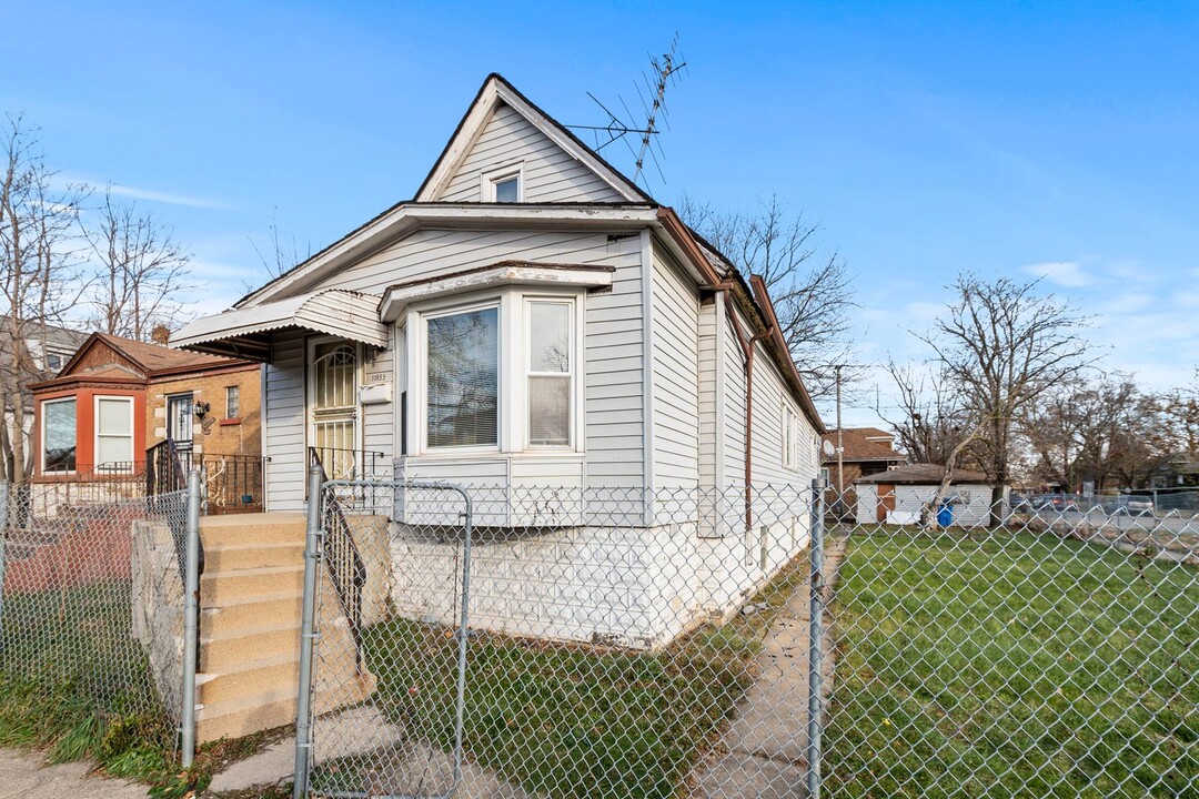 11955 S State St in Chicago, IL - Building Photo