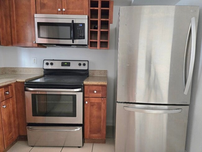 609 Euclid Ave, Unit #8 in Miami Beach, FL - Building Photo - Building Photo