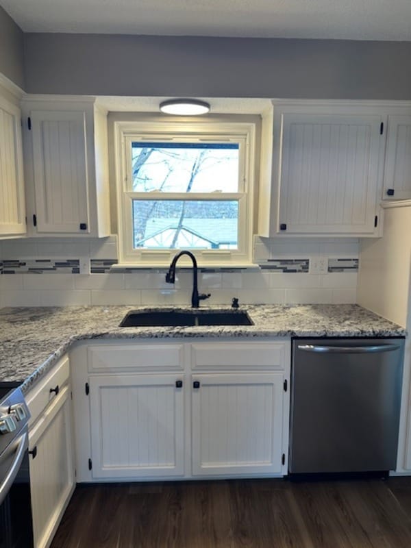 305 SE 2 St in Blue Springs, MO - Building Photo - Building Photo