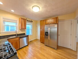 615 Boston Ave, Unit 1 in Medford, MA - Building Photo