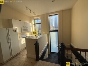 151 Richmond St, Unit 1 in Boston, MA - Building Photo - Building Photo
