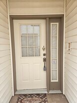 1208 Clays Trl in Oldsmar, FL - Building Photo