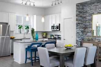 433 Leo Ln in Leander, TX - Building Photo - Building Photo