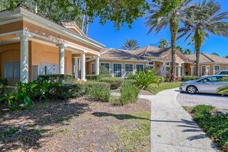 625 Fairway Dr in St. Augustine, FL - Building Photo - Building Photo