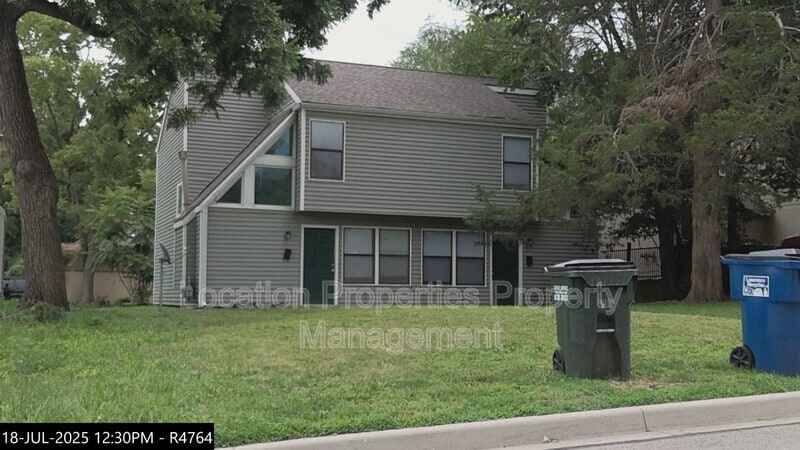 634 Arkansas St in Lawrence, KS - Building Photo
