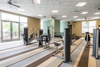 Metro 102 Apartments in Ontario, CA - Foto de edificio - Interior Photo