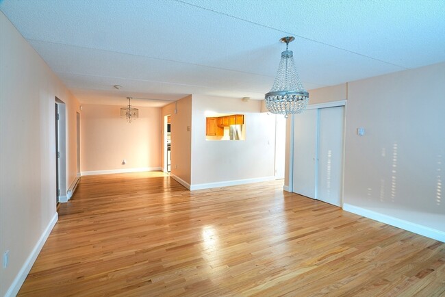 28 Faxon St