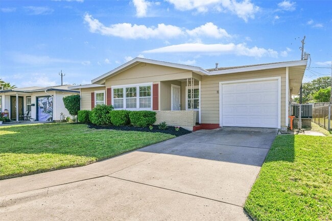 property at 11 Lyncrest Dr