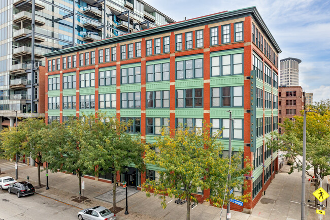 Marshall Place Apartments in Cleveland, OH - Building Photo - Building Photo