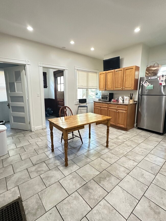 property at 27 Orkney Rd