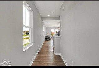 15243 Farrington Rd in Fishers, IN - Building Photo - Building Photo