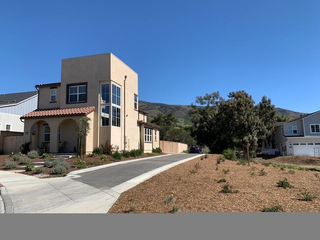 property at 3790 Park Ridge Ln