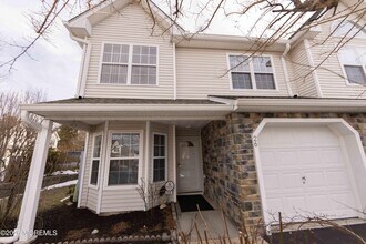 26 Buford Ct in Tinton Falls, NJ - Building Photo - Building Photo