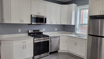 339 Cambridge St, Unit 2 in Cambridge, MA - Building Photo