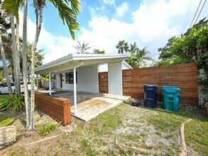 10330 SW 53rd St in Miami, FL - Building Photo - Building Photo