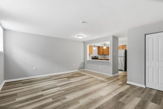 906 N Fulton Ave, Unit 1 in Baltimore, MD - Foto de edificio - Building Photo