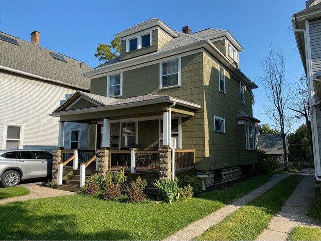 56 Rockingham St, Unit #2