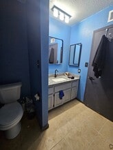 7320 W Reade Ave, Unit 102 in Glendale, AZ - Building Photo - Building Photo