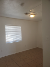 2504 E Mobile Ln in Phoenix, AZ - Building Photo - Building Photo