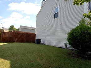 1650 Ivey Pointe Ct in Lawrenceville, GA - Building Photo - Building Photo