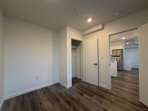 240-242 E Girard Ave in Philadelphia, PA - Building Photo - Building Photo