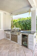 1879 Hidden Trail Ln in Weston, FL - Building Photo - Building Photo