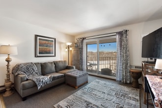 7900 Harwood Ave in Wauwatosa, WI - Building Photo - Building Photo