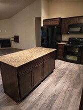 1520 E First Ct in Deer Park, WA - Building Photo - Building Photo