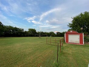 730 Highland Ave in Wills Point, TX - Building Photo - Building Photo