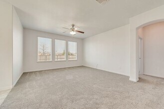 9245 Switchgrass Ln in Forney, TX - Foto de edificio - Building Photo