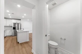 5297 Long Pointe Pass in Woodbury, MN - Foto de edificio - Building Photo