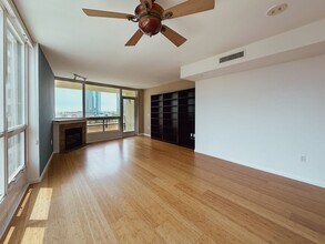555 Front St in San Diego, CA - Building Photo - Building Photo