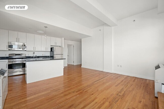 181 E 119th St in New York, NY - Building Photo - Building Photo