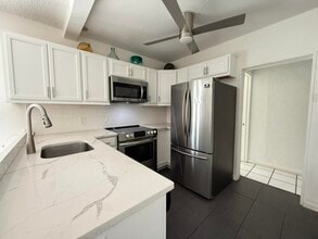 624 Allen Ave in Delray Beach, FL - Building Photo - Building Photo